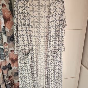 LuLaRoe Sarah Blue Patterned Duster, Size Large